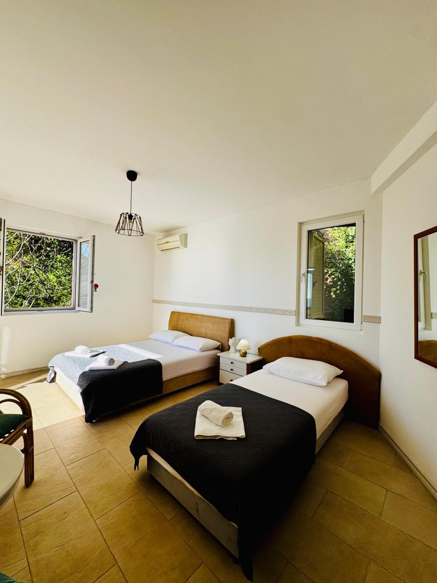 Budva Felix Suites المظهر الخارجي الصورة