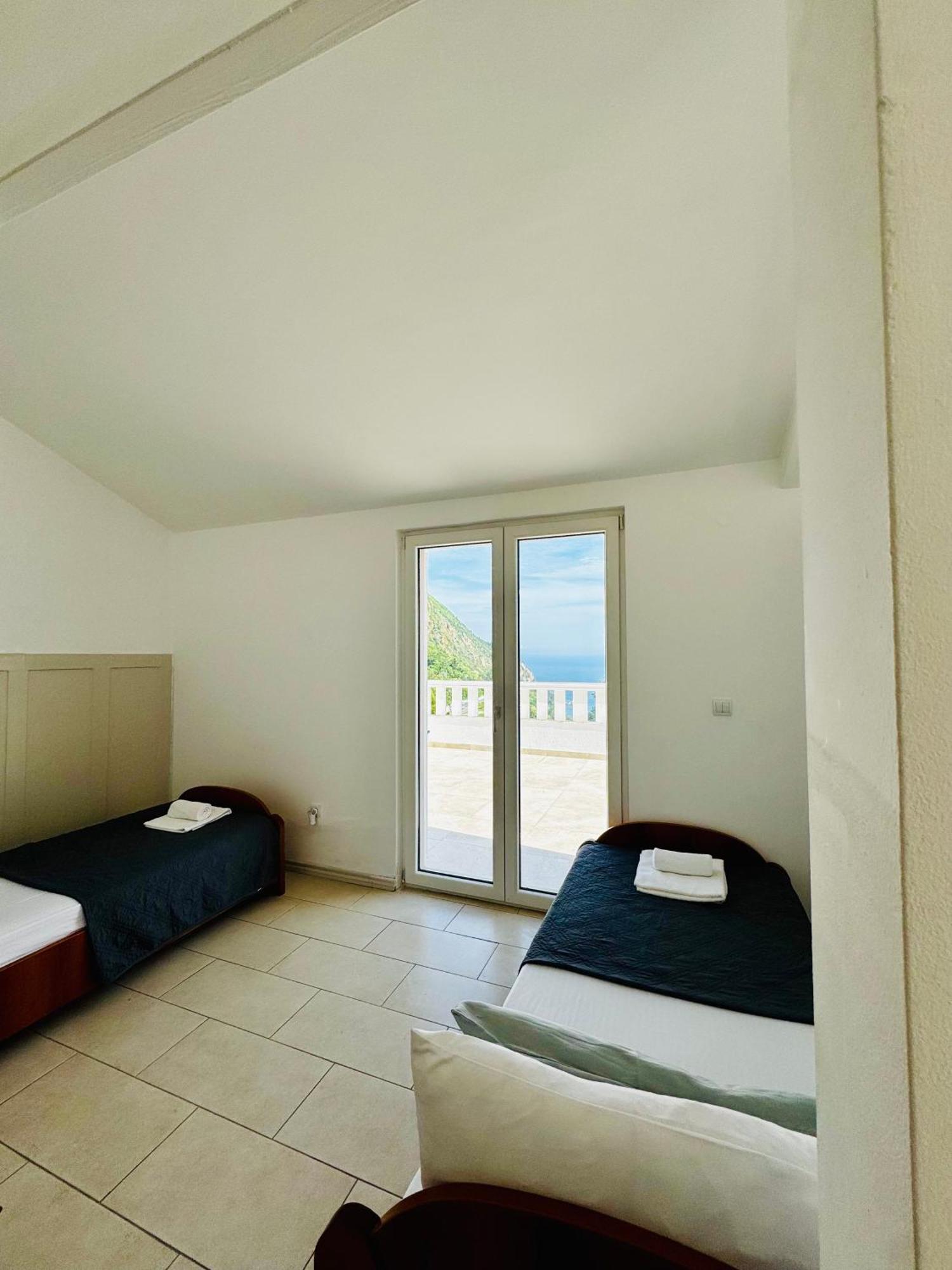 Budva Felix Suites المظهر الخارجي الصورة