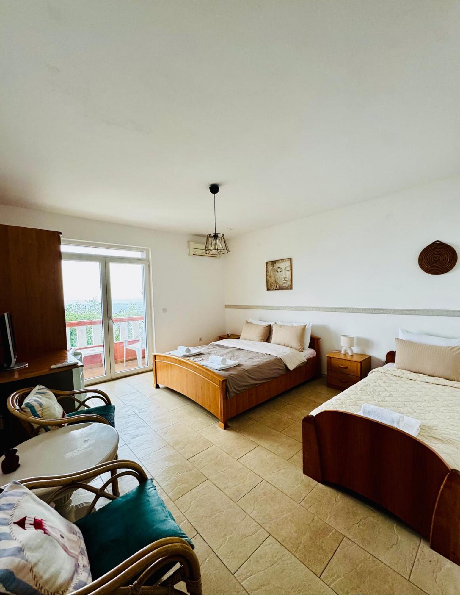 Budva Felix Suites المظهر الخارجي الصورة