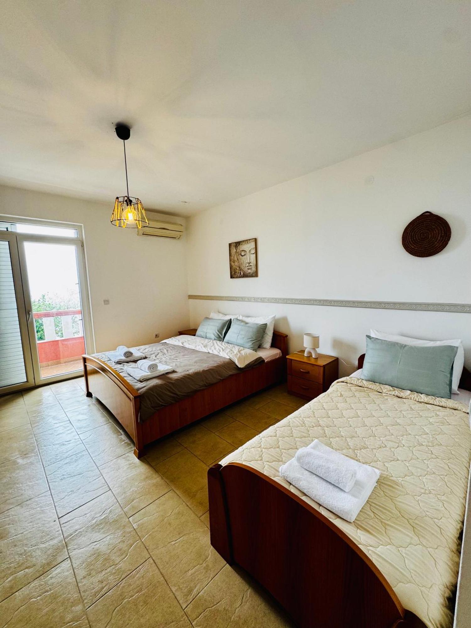 Budva Felix Suites المظهر الخارجي الصورة